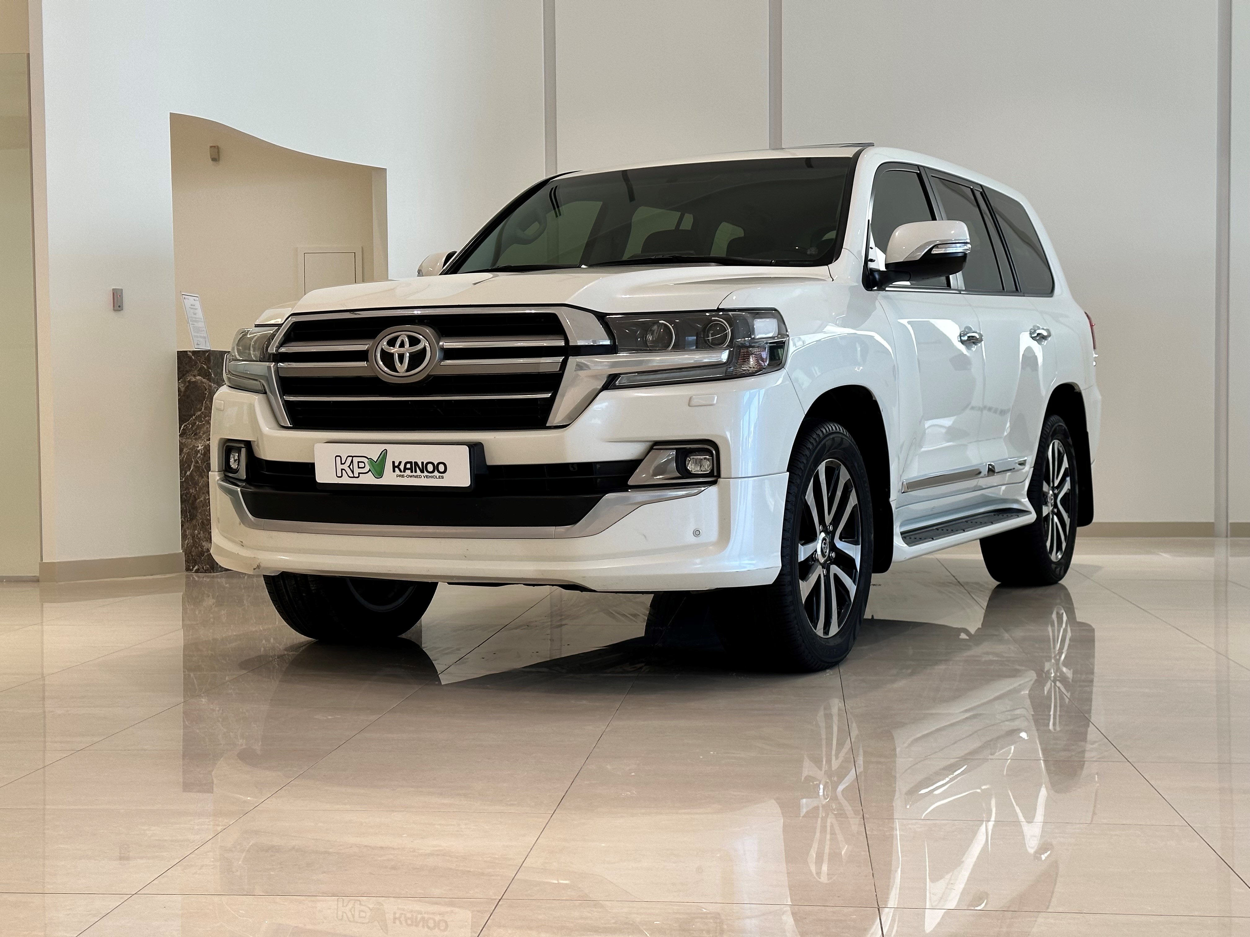 2019 Toyota LAND CRUISER GXR SUV